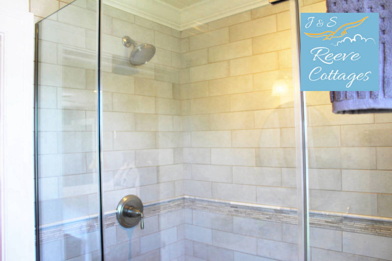Shared Modern Waterfront Vacation Rental Suite 2 Ensuite Shower